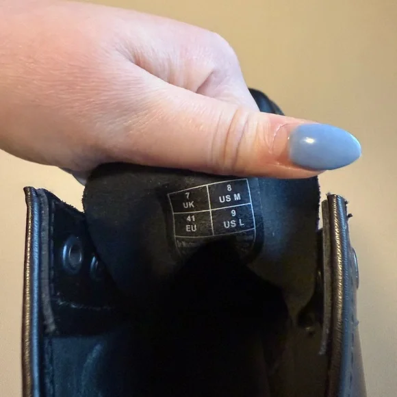 Dr. Martens Women’s 9/Men’s 8 1460 Bex Squared Toe Polished Smooth Boot in Black - Picture 7 of 8